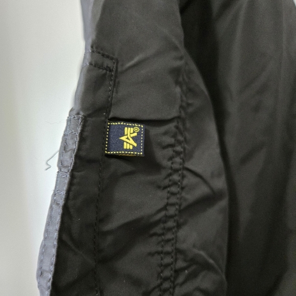 ALPHA INDUSTRIES Longline Bomber Flight Jacket With Orange Interior. Size M - Picture 9 of 16